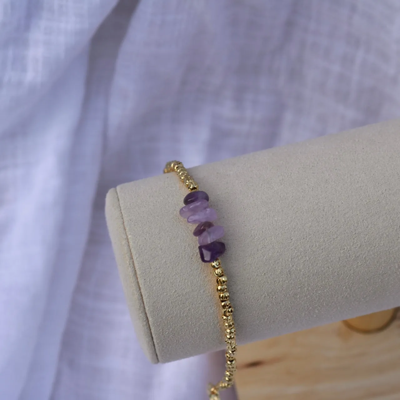 AMETHYST BEADED BRACELET IN 18K GOLD