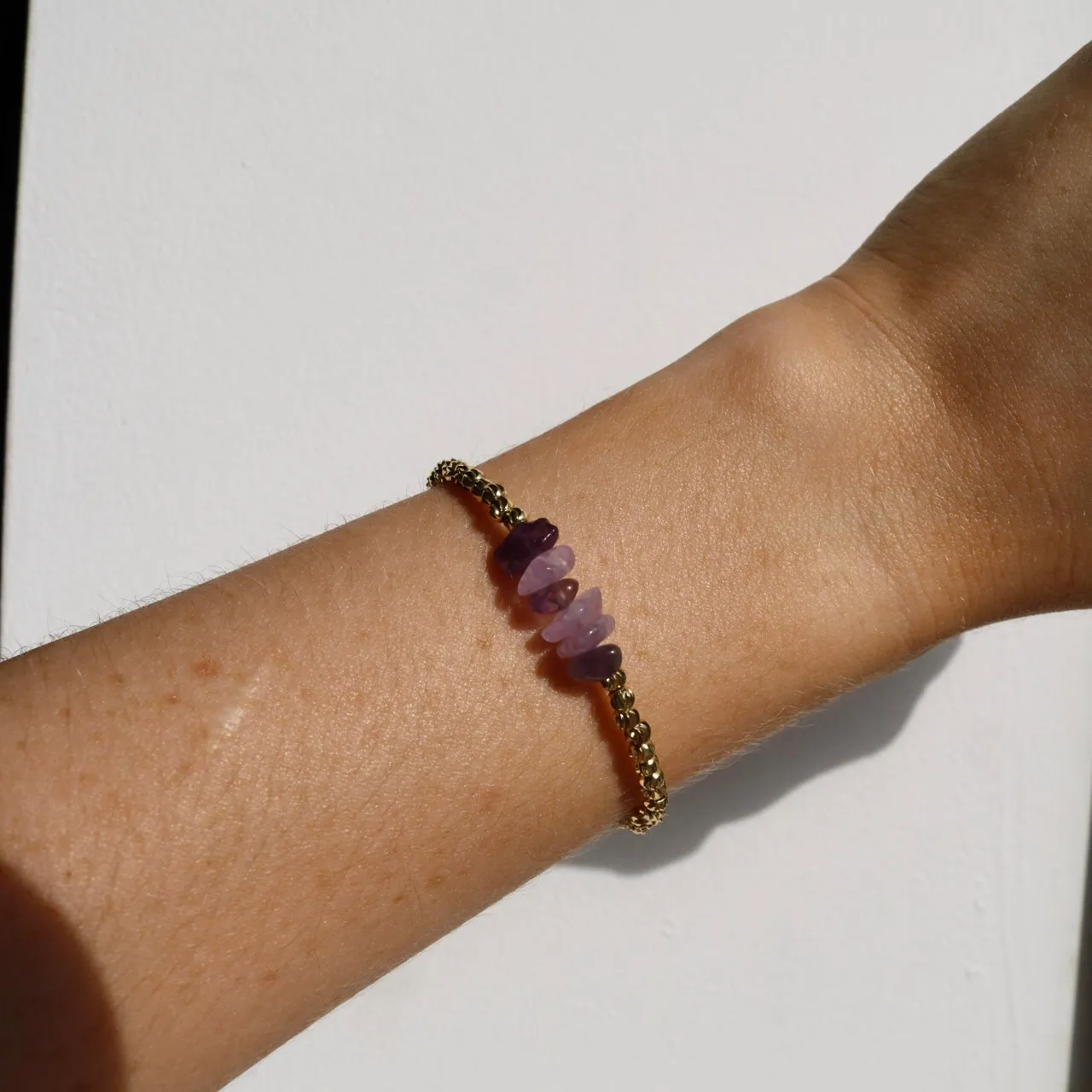 AMETHYST BEADED BRACELET IN 18K GOLD