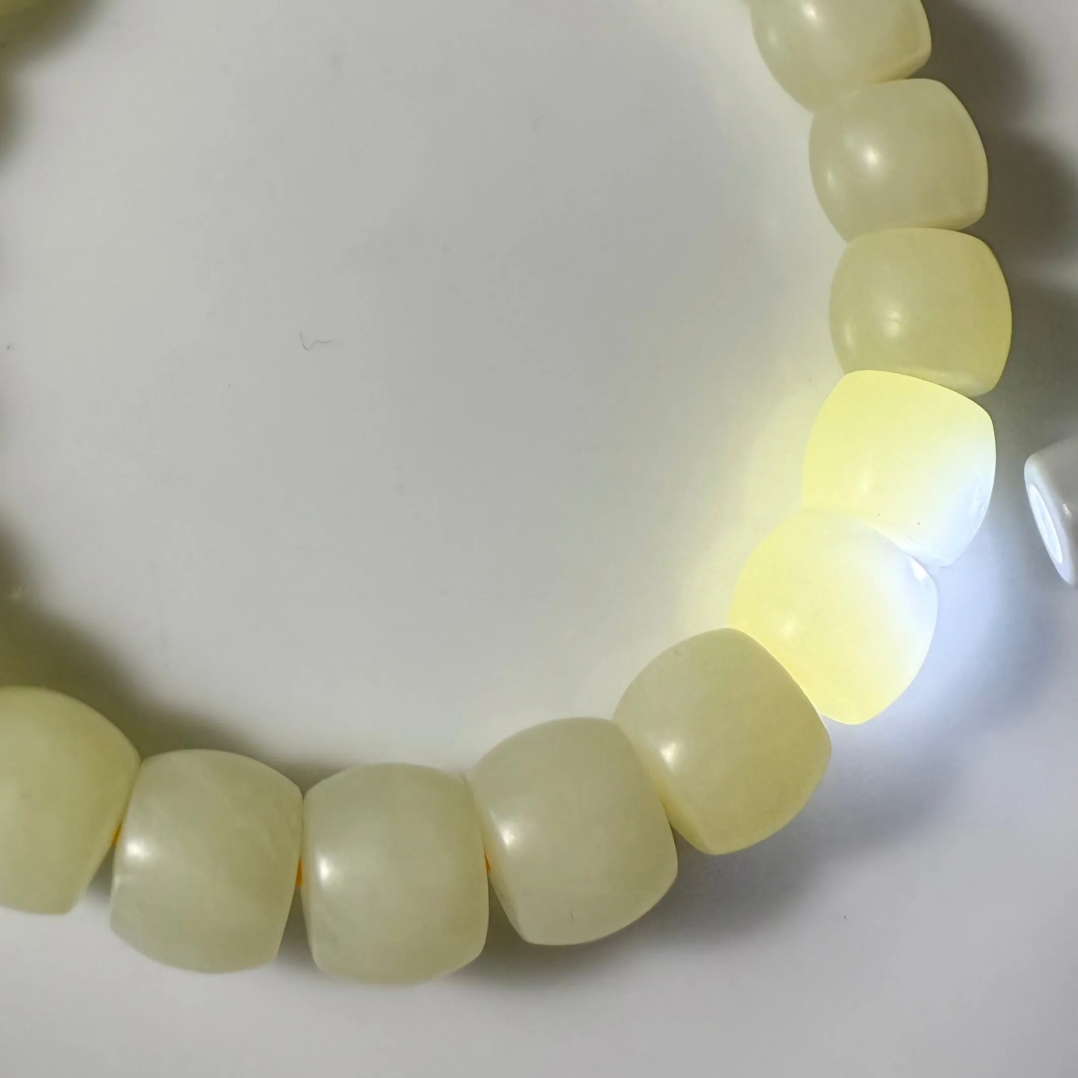 Certified genuine yellow Hetian jade nephrite jade Bracelet -10 mm beads 7.5 inch length