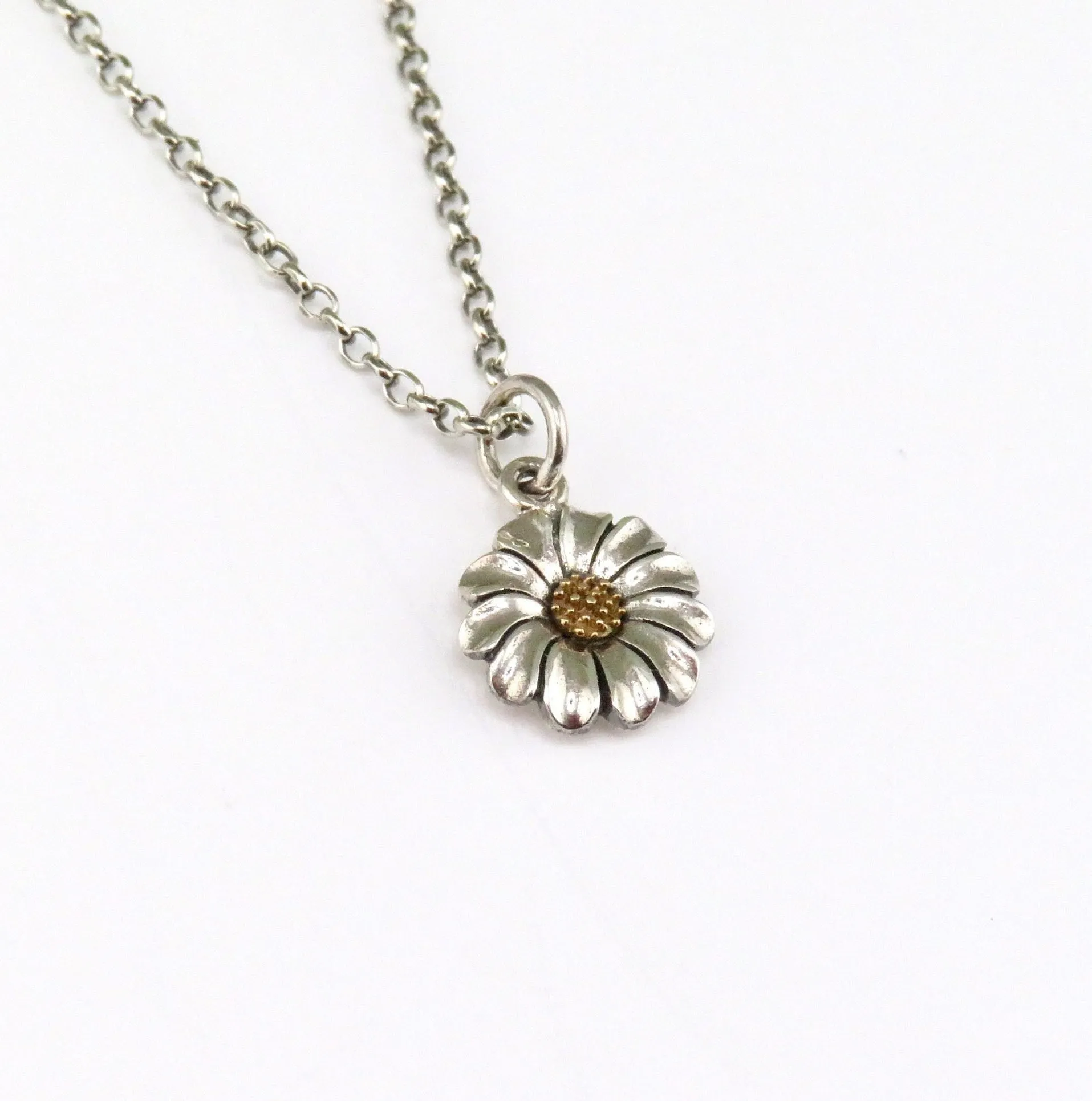 Daisy Necklace - Small