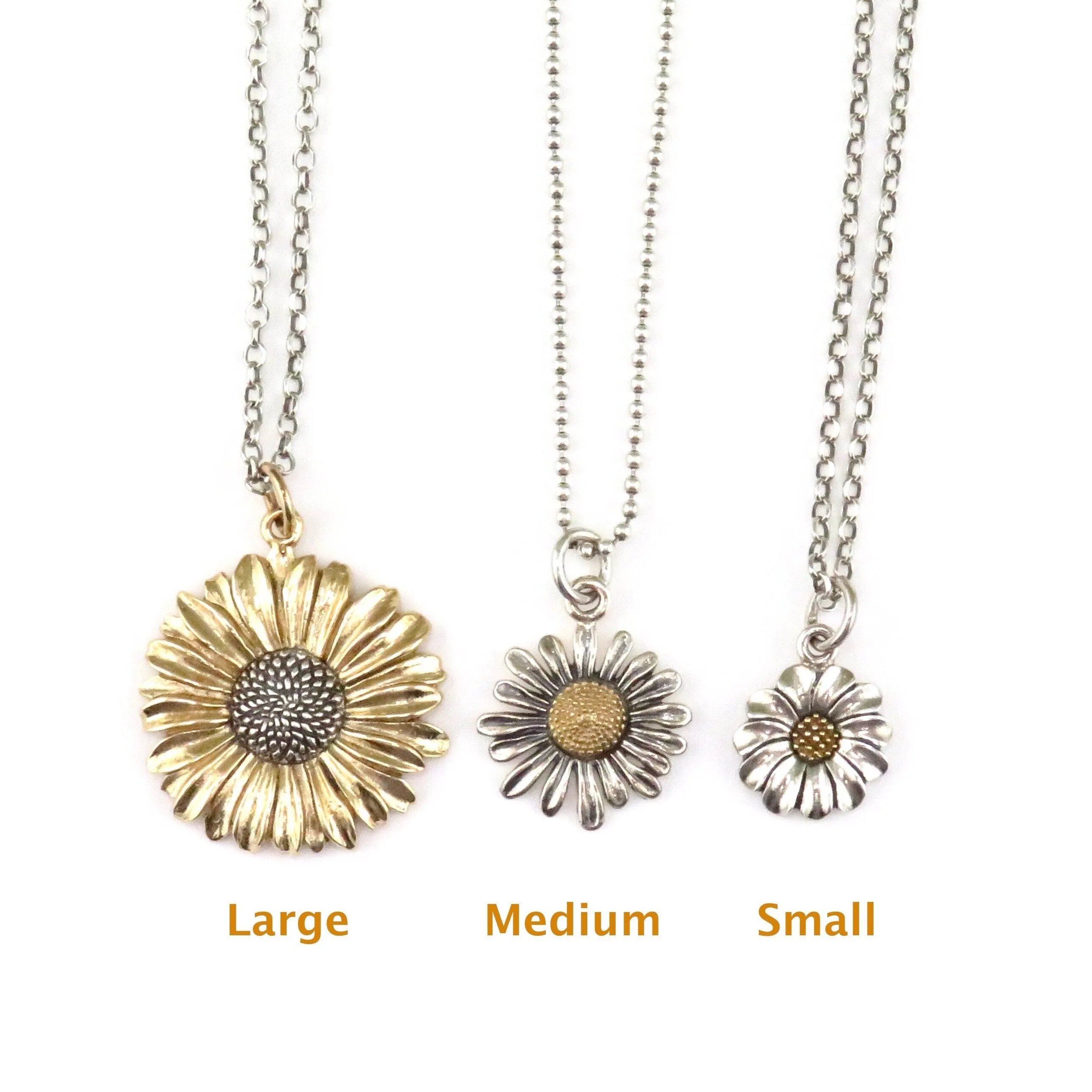 Daisy Necklace - Small