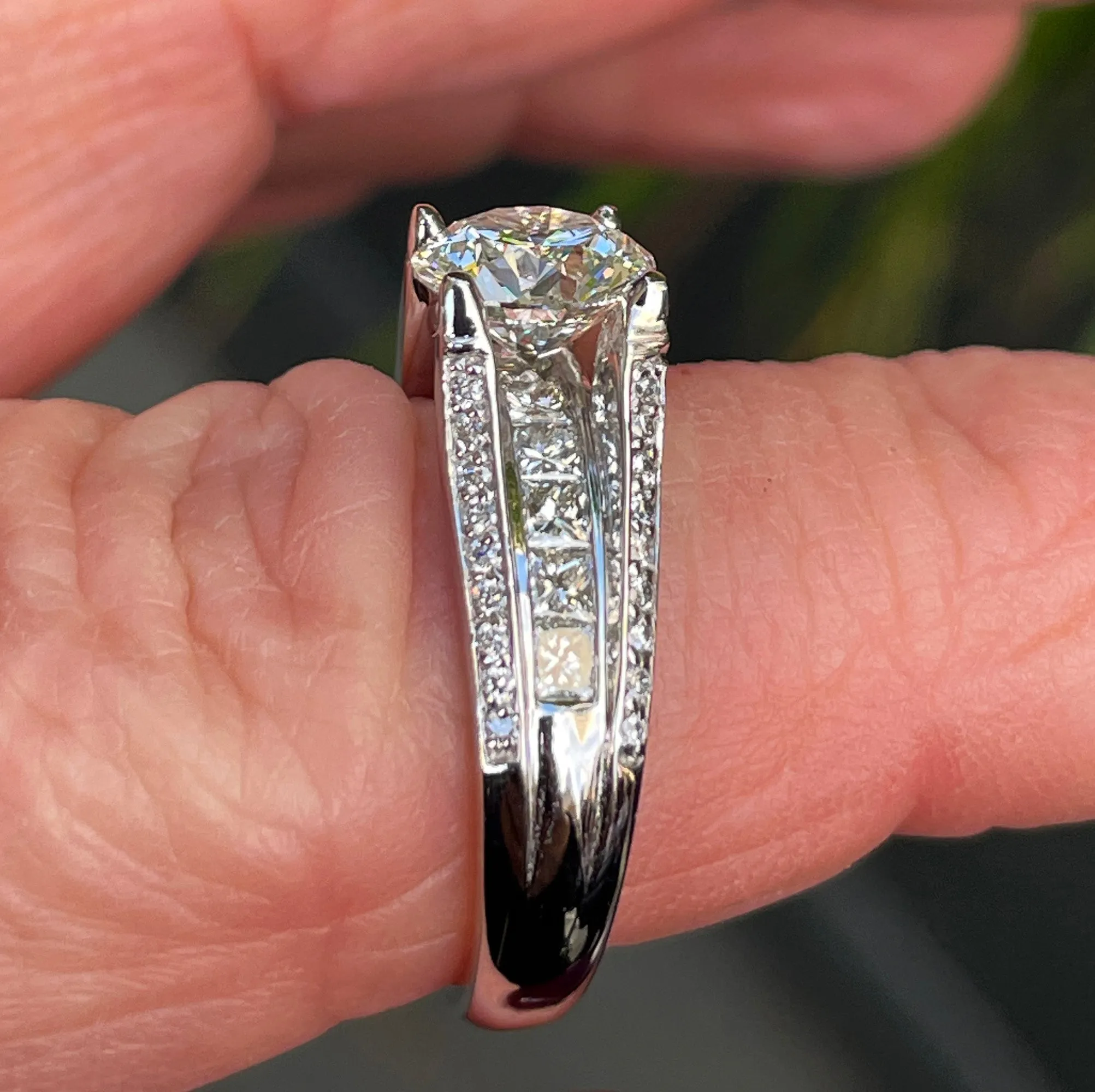 GIA 2.85ct H SI1 Round Cut Diamond Engagement Wedding Platinum Estate Ring