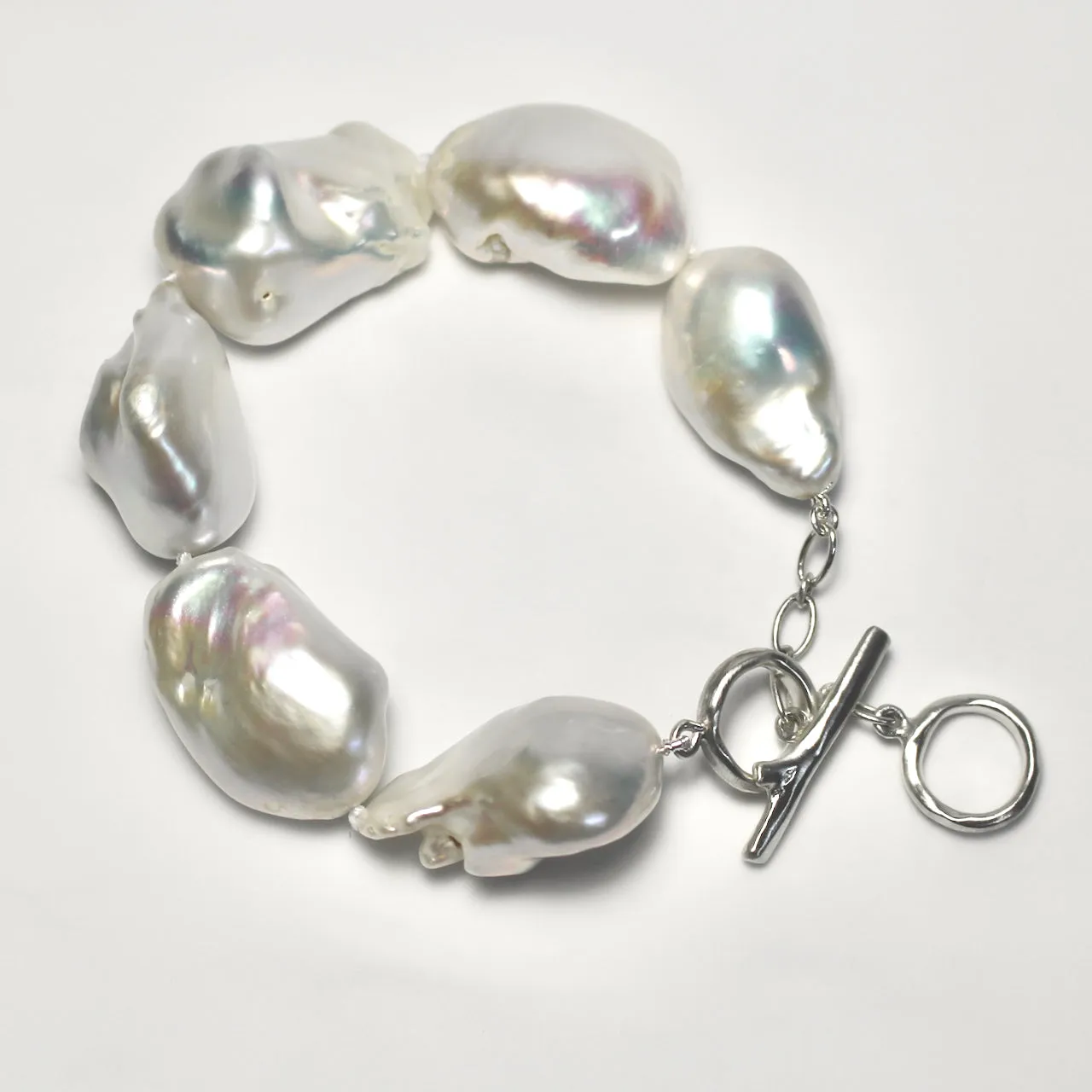 Wabi Sabi Grand White Pearl Bracelet