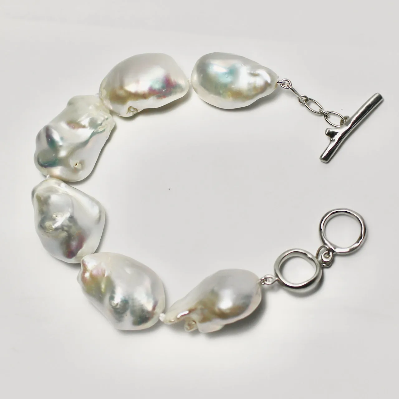 Wabi Sabi Grand White Pearl Bracelet